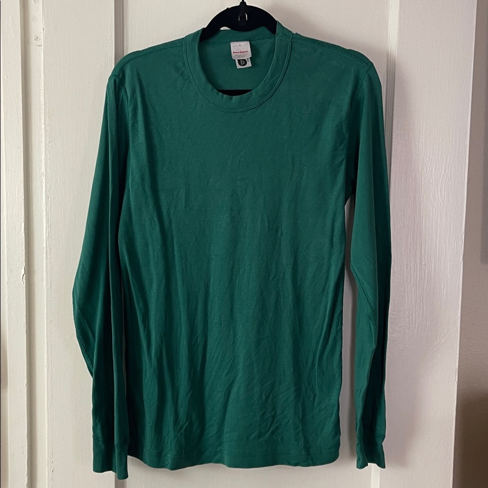 Hanna Andersson green 100% organic Cotton long sleeve crewneck tee